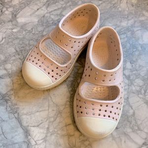 Native Pink Iridescent Maryjane - size 7